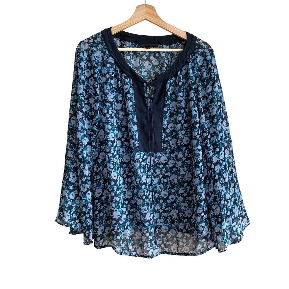 Lane Bryant blue floral sheer long‎ sleeved blouse women's size 19/20 v-neck